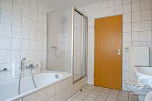 Moderne Doppelhaushälfte mit großem Eckgrundstück und herrlicher Sicht auf die Felder Vilseck´s – Die vollständige Adresse der Immobilie erhältst du vom Anbieter., 92249 Vilseck – Vorschaubild 17