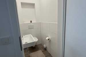 Stilvolle 2-Zimmer-Erdgeschosswohnung mit lux. Innenausstattung mit Balkon und EBK – Urftstr. 3, 41239 Mönchengladbach – Vorschaubild 9