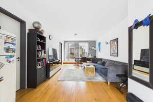 BACKSTEINROMANTIK & GROßE TERRASSE – IHRE NEUE OASE IN KREUZBERG – Berlin – Vorschaubild 14