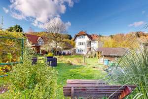 Platz für zwei Generationen – charmantes Zweifamilienhaus mit großem Garten in Erfweiler – Die vollständige Adresse der Immobilie erhältst du vom Anbieter., 66996 Erfweiler – Vorschaubild 7