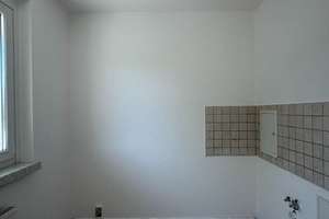 Frisch saniertes Single-Apartment mit Balkon und Wannenbad - nur für EINE Person! – Stendaler Straße 85, 12627 Hellersdorf, Berlin – Vorschaubild 3