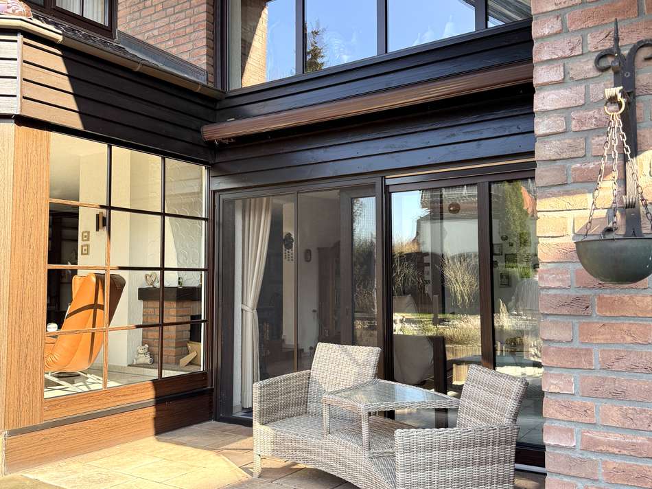 sonnige Terrasse