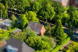 Freistehendes modernisierungsbedürftiges Haus (oder realisieren Sie hier Ihren Neubau) – Die vollständige Adresse der Immobilie erhältst du vom Anbieter., 25938 Wyk auf Föhr – Vorschaubild 1
