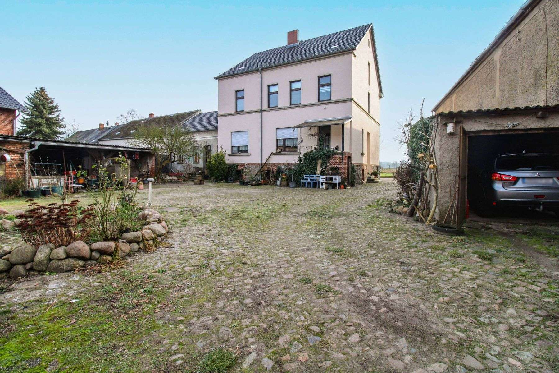 Macher aufgepasst: Viel Platz für Wohnen und Hobby in Nebelin, Prignitz Kreis – Bild 3