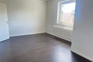 Renovierte 3-Zimmerwohnung mit Balkon und tollem Grundriss! – Schubertstr.  14, 38226 Lebenstedt, Salzgitter – Vorschaubild 2