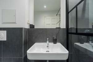 Apartment in the heart of Prenzlauer Berg – Die vollständige Adresse der Immobilie erhältst du vom Anbieter., 10437 Prenzlauer Berg, Berlin – Vorschaubild 19