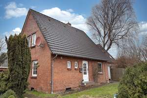Gemütliches Eigenheim mit Kamin & Garten - Verwirklichen Sie Ihre Wohnideen – Die vollständige Adresse der Immobilie erhältst du vom Anbieter., 25885 Wester-Ohrstedt – Vorschaubild 4