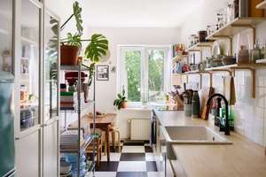 Wohnen in Moabit: Charmante 3 Zimmer-Altbauwohnung mit Balkon – Flemingstraße 9, 10557 Moabit, Berlin – Vorschaubild 3