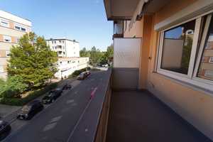 Ansprechende 4-Zimmer-Wohnung mit Balkon in Nürnberg Johannis neu renoviert – Kirschgartenstraße 81, 90419 Nürnberg – Vorschaubild 3