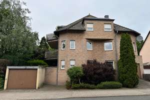 Renovierte helle und großzügige 3-Zimmer-Wohnung mit Balkon in Essen-Bedingrade