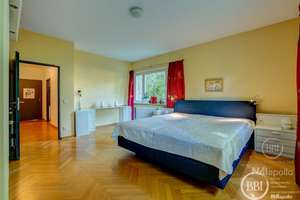 Prämiertes Architektenhaus, 8 Zimmer, 212 m², Südwest-Eckgrundstück in Zehlendorf – 14165 Zehlendorf, Berlin – Vorschaubild 15