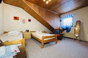 Einfamilienhaus mit Einliegerwohnung - 8,5 Zimmer, 240m², Garten, neuer Terrasse, Balkon und EBK – Die vollständige Adresse der Immobilie erhältst du vom Anbieter., 38259 Beinum, Salzgitter – Vorschaubild 22