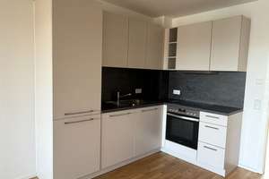 Hochwertiges 2-Zimmer-Apartment mit Balkon im 5. OG in Nürnberg