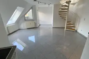 Exklusive, gepflegte 2-Zimmer-Maisonette-Wohnung mit Balkon und EBK in Fürth – Herrnstraße 87, 90763 Fürth – Vorschaubild 2