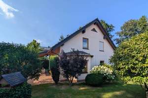 Ein Zuhause mit Herz – Äußerst gepflegtes Einfamilienhaus in beliebter Chemnitzer Wohnlage – Die vollständige Adresse der Immobilie erhältst du vom Anbieter., 9127 Adelsberg, Chemnitz – Vorschaubild 3