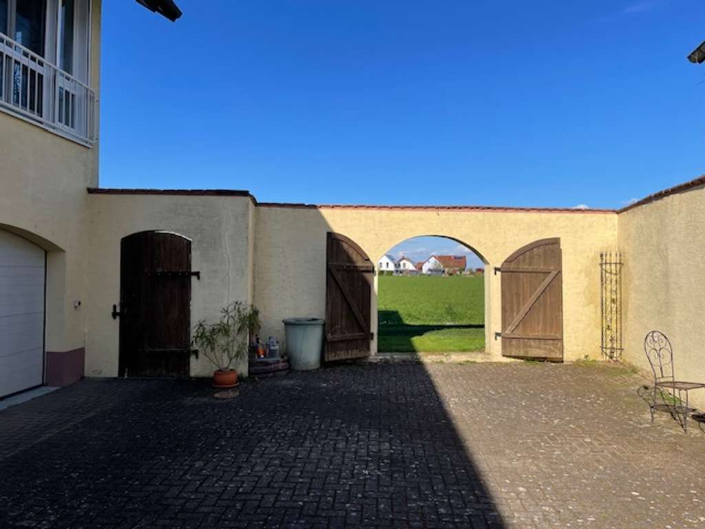 Immobilie in Rheinau - Mediterranes Flair auf dem Land mit viel Platz für Ihr Familienglück! - Bild 2