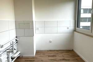 Renoviert. Bezugsfertig. Ihr Zuhause. / Renovated. Move-in ready. Your new home. – Barthstraße 19, 44328 Scharnhorst-Ost, Dortmund – Vorschaubild 6