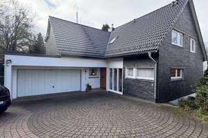 RS-Hasten, Wunderschönes Einfamilienhaus mit schönem Ausblick – Oberhölterfelderstraße 59, 42857 Hölterfeld, Remscheid – Vorschaubild 1