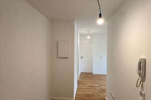 Sonniger Balkon mit Blick ins Grüne – 3 Zimmer im 3. Stock in München – Gerhart-Hauptmann-Ring 64, 81737 Neuperlach, München – Vorschaubild 5