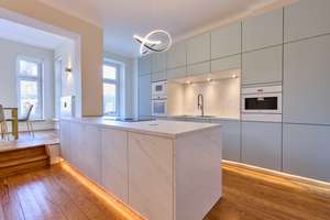 Möblierte exklusive Maisonette in Bestlage von Blankenese mit Garten & Design-Küche