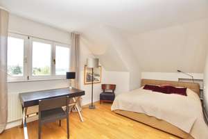 Luxuriöse Villa in Wiesbaden Nordost! – Die vollständige Adresse der Immobilie erhältst du vom Anbieter., 65193 Nordost, Wiesbaden – Vorschaubild 19