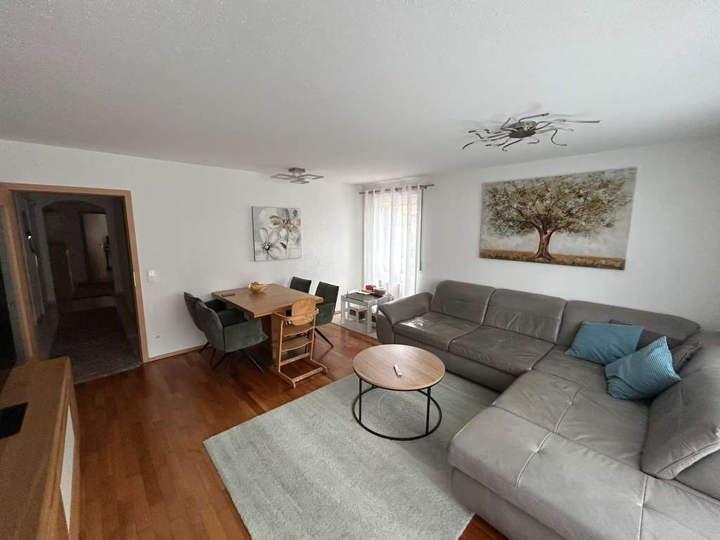 Immobilie in Sauerlach - Helle 3 Zimmer Wohnung mit 2 TG Plätzen (E Auto Vorbereitung) - Bild 1