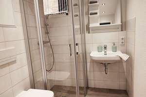 Für Singles - Kleine 2-Raum-Wohnung mit Balkon – Arno-Schreiter-Str. 83, 9123 Markersdorf, Chemnitz – Vorschaubild 3