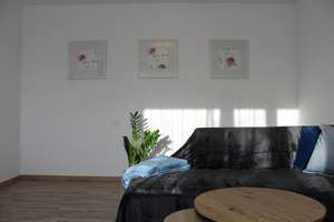 Am Biebricher Schlosspark: Gemütliche, möblierte  3,5-ZKBB-Wohnung mit neuer Einbauküche – Dunantstraße 7, 65203 Biebrich, Wiesbaden – Vorschaubild 13