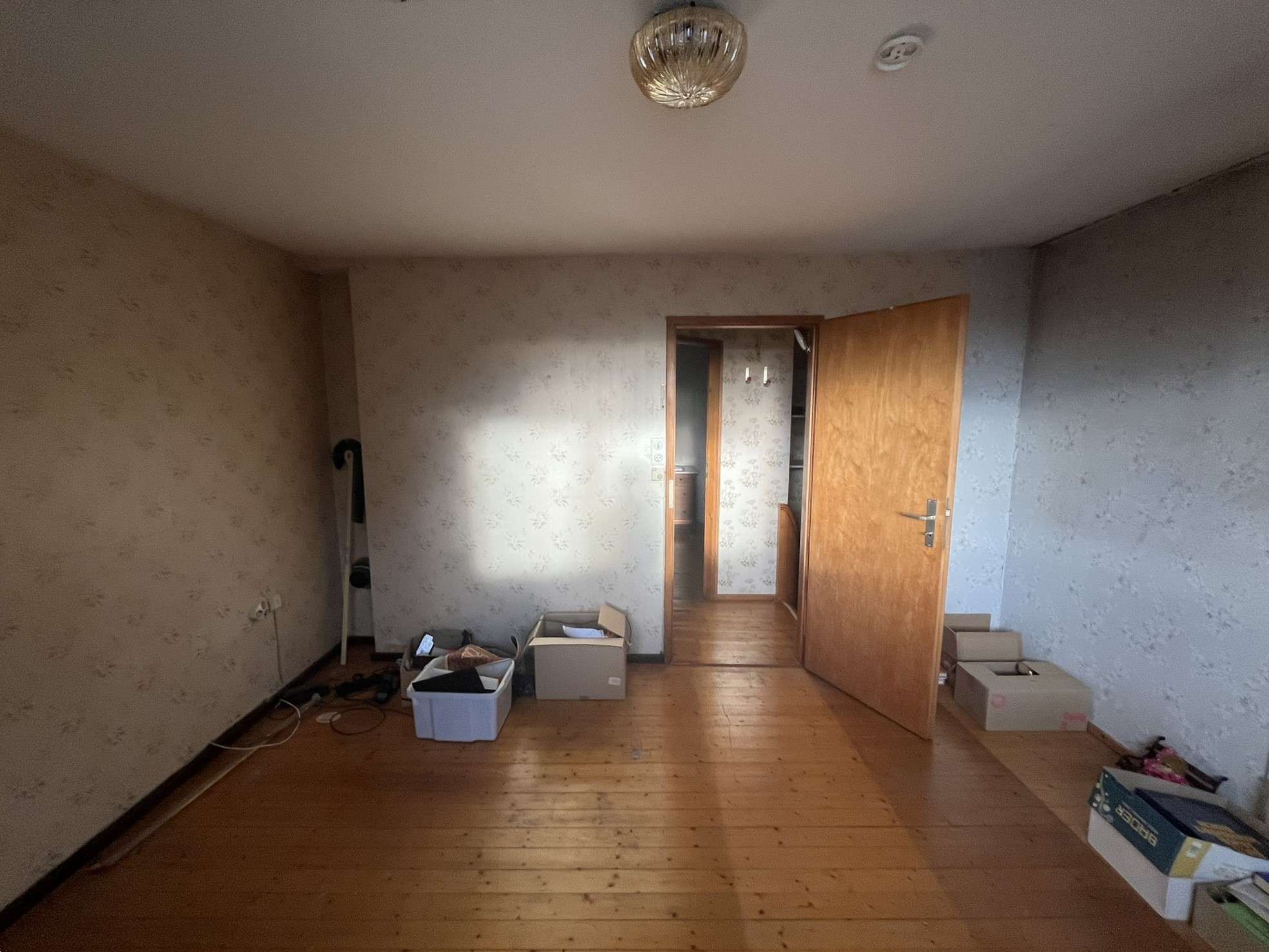 Immobilie in Falkenstein/Vogtland - Haus zum Gestalten, Renovieren bzw. Sanieren - Bild 3