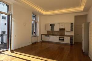 Like your own house in the city - 170 sqm over three floors – Adelheidstr. 54, 65185 Mitte, Wiesbaden – Vorschaubild 1
