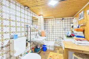 Bremen – Neustadt Südervorstadt • Reihenmittelhaus mit Vollkeller in ruhiger Wohnlage – Die vollständige Adresse der Immobilie erhältst du vom Anbieter., 28201 Südervorstadt, Bremen – Vorschaubild 28