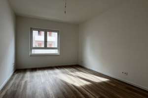 3-Zimmer-Wohnung mit Westbalkon und Einbauküche - mehrere Erstbezüge! – Parkstraße 16, 13585 Hakenfelde, Berlin – Vorschaubild 4