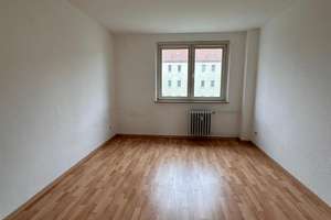Schöne 3-Zimmer-Wohnung mit Balkon und Küche | 59 m² | ruhige Lage – Straße d. OdF 16, 6237 Spergau – Vorschaubild 11