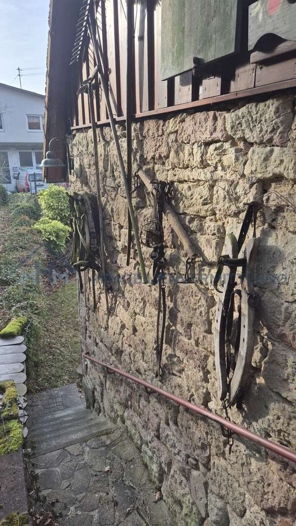 Immobilie in Baden-Baden - Rohdiamant: Zweifamilienhaus mit Ausbaupotential in ruhiger Lage - Bild 4