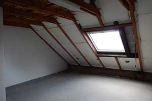 Freundliches Reihenhaus mit gepflegtem Grundstück mit Garage im Nürnberger Osten – Die vollständige Adresse der Immobilie erhältst du vom Anbieter., 90482 Laufamholz, Nürnberg – Vorschaubild 15