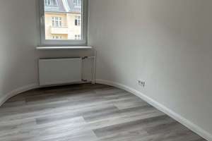 geeignet für Pendler, kl.2-Zimmer-Wohnung (o. Waschmaschinenanschluss) m. sehr kleiner Küche und Bad – Reichsstraße 32, 14052 Westend, Berlin – Vorschaubild 4