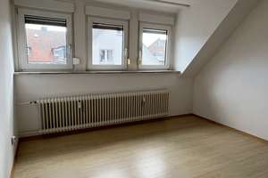 Großzügige Dachgeschosswohnung mit Balkon – Die vollständige Adresse der Immobilie erhältst du vom Anbieter., 49086 Voxtrup, Osnabrück – Vorschaubild 9