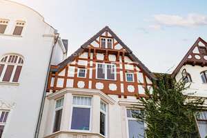 Modernes Wohnen im Herzen der Stadt: Helle und renovierte Maisonette mit Dachterrasse
