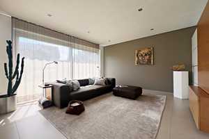 Wundervolle Bauhaus-Villa in bester Lage – Rhön-Grabfeld (Kreis) – Vorschaubild 7