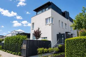 10 Zimmer verteilt auf ca. 370 m² Wfl. zur Selbstnutzung oder Kapitalanlage in Toplage – Die vollständige Adresse der Immobilie erhältst du vom Anbieter., 14193 Grunewald, Berlin – Vorschaubild 2