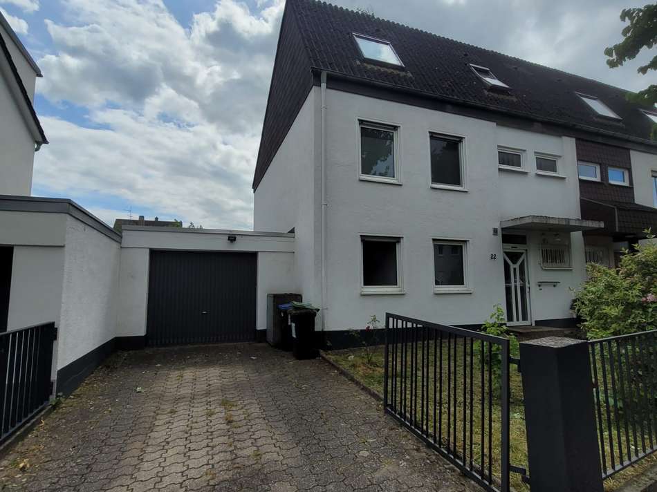Garage + Stellplatz