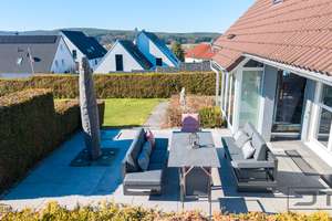 Bindlacher Bestlage mit einzigartigem Fernblick: Stilvoll modernisiertes 2001er EFH mit ELW & Pool! – Die vollständige Adresse der Immobilie erhältst du vom Anbieter., 95463 Bindlach – Vorschaubild 39