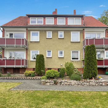 Erbpacht: Gepflegtes 6-Parteienhaus mit ca. 317 m² Wohnfläche in Königslutter am Elm