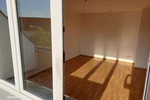 Schöne indivduelle 2-Zi-DG-Whg, Wanne + gr. Balkon – Lugaer Str. 36, 1259 Niedersedlitz, Dresden – Vorschaubild 11