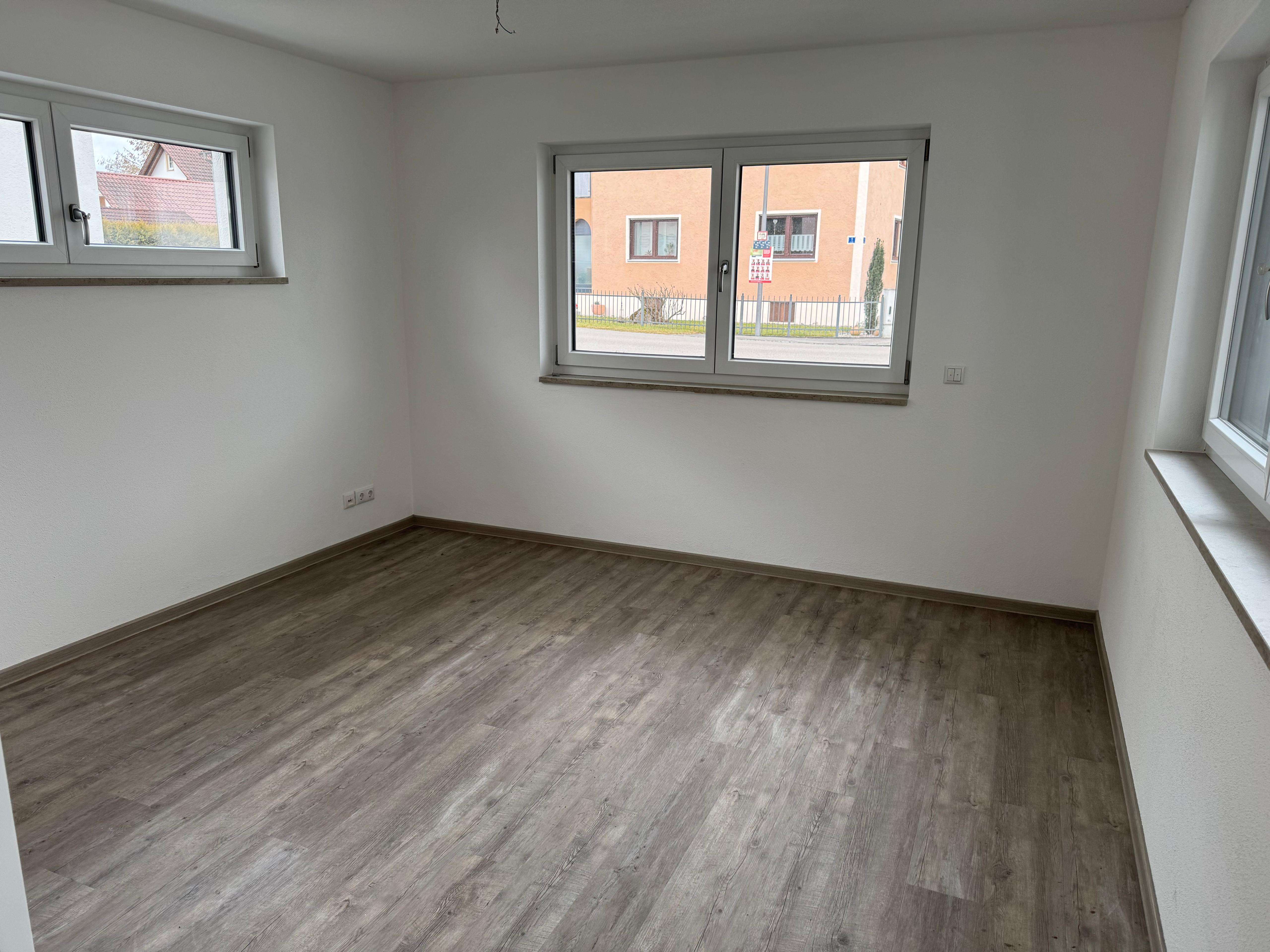 Immobilie in Ernsgaden - Großzügige Erdgeschosswohnung mit Terrasse und Garten in Ernsgaden zu verkaufen! - Bild 0