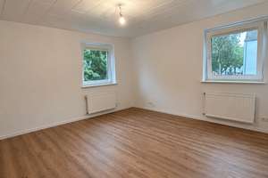 Renovierte 3,5-Zimmer-Wohnung mit Balkon in Hannover-Döhren – Die vollständige Adresse der Immobilie erhältst du vom Anbieter., 30519 Döhren, Hannover – Vorschaubild 3