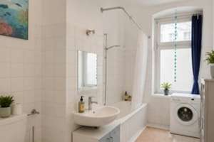 Stilvolle 2-Zimmer-Wohnung im Vorderhaus · Balkon · Aufzug | Samariterkiez – Die vollständige Adresse der Immobilie erhältst du vom Anbieter., 10247 Friedrichshain, Berlin – Vorschaubild 5