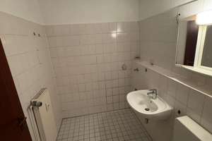 NUR MIT WOHNBERECHTIGUNGSSCHEIN ! 2 - Zimmer Dachgeschosswohnung mit Dachterrasse! – Prußweg 27, 30165 Hainholz, Hannover – Vorschaubild 14