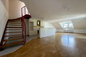 7527 - Nähe Mühlburger Tor! 4-Zimmer-Maisonettewohnung mit Balkon und TG-Stellplatz! – Die vollständige Adresse der Immobilie erhältst du vom Anbieter., 76133 Weststadt, Karlsruhe – Vorschaubild 4