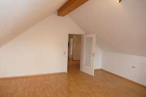 Charmantes Einfamilienhaus mit großzügigem Grundstück in Spaichingen – Die vollständige Adresse der Immobilie erhältst du vom Anbieter., 78549 Spaichingen – Vorschaubild 19